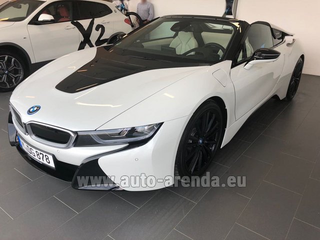 Rental BMW i8 Roadster Cabrio First Edition 1 of 200 eDrive in Rimini airport