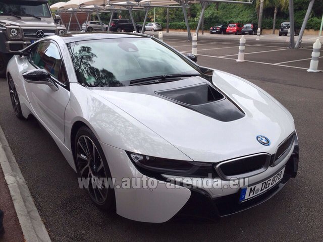 Rental BMW i8 Coupe Pure Impulse in San-Remo