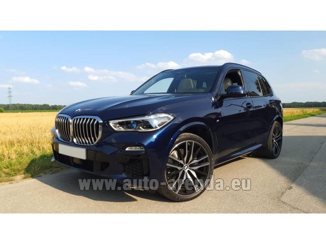 Rental BMW X5 xDrive 30d in Naples airport