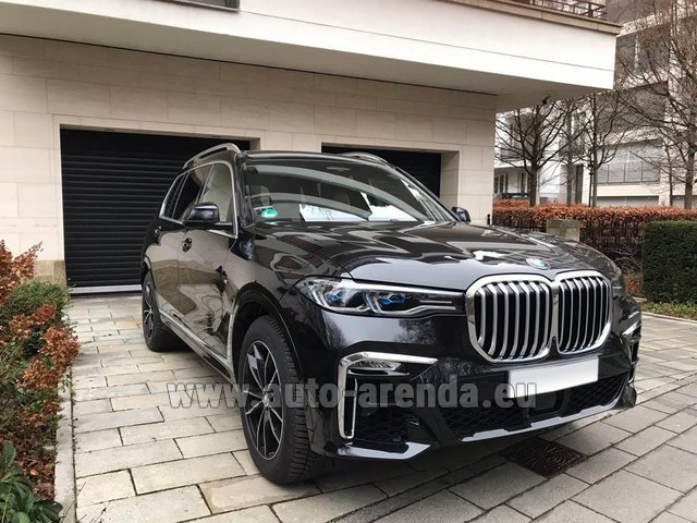 Rental BMW X7 XDrive 30d (7 seats) High Executive M Sport in Naples airport