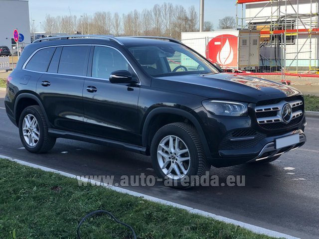 Rental Mercedes-Benz GLS 350 4Matic AMG equipment in Italy