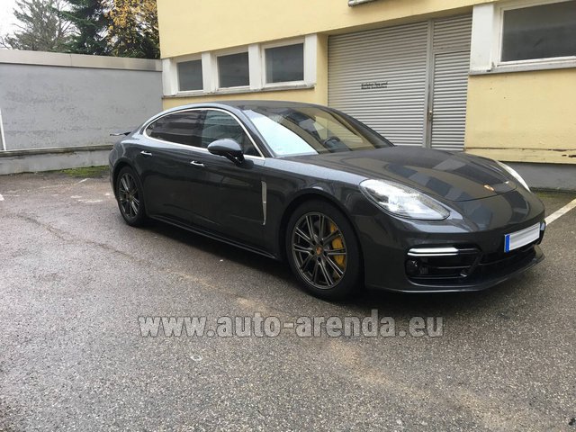 Rental Porsche Panamera Turbo Executive in Bologna