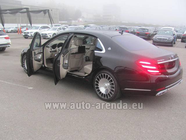 Transfer from Ortisei to Munich by Mercedes Maybach S580 white car