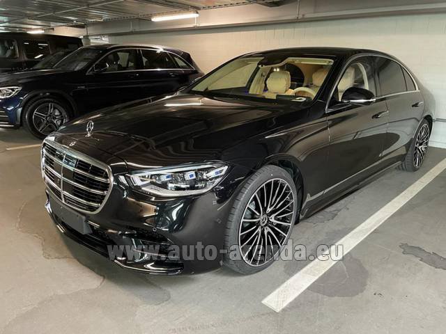 Transfer from Meran to Munich Airport General Aviation Terminal GAT by Mercedes-Benz S-Class S 500 Long 4MATIC AMG equipment W223 car