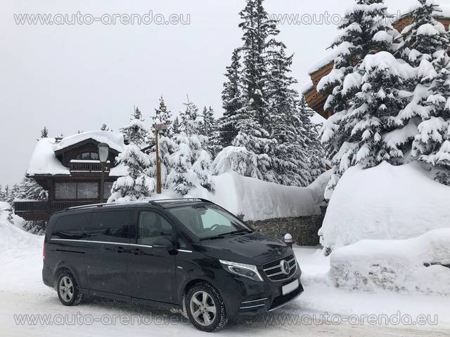 Transfer from Milan-Bergamo Airport to Davos by Mercedes-Benz V250 4Matic EXTRA LONG (1+7 pax) AMG equipment car